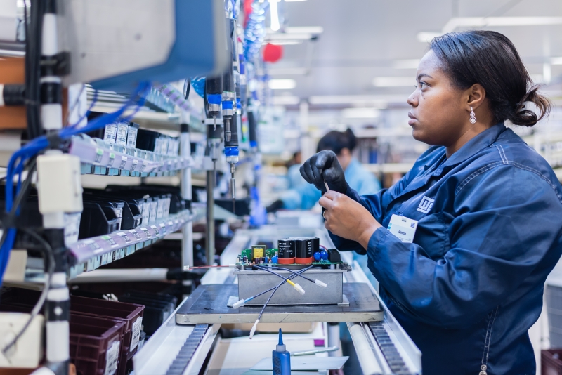 VJ Pamensky compares thermostats, thermistors & RTDs, helping you choose the best motor protection method for electric motor safety and industrial automation.
